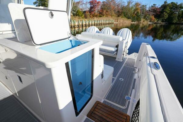 38ft Regal Yacht For Sale