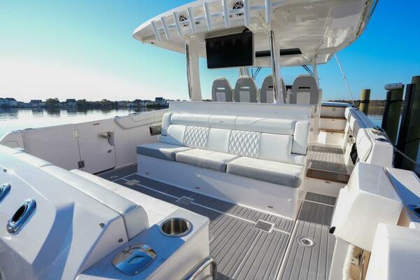 38ft Regal Yacht For Sale