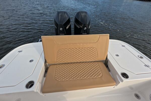 27ft Caymas Yacht For Sale