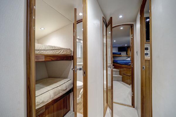 2017 Viking 52 Convertible 