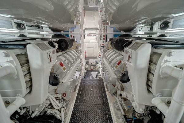 2017 Viking 52 Convertible 