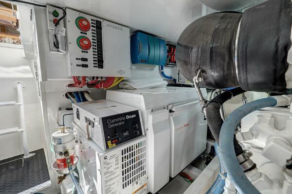 2017 Viking 52 Convertible 