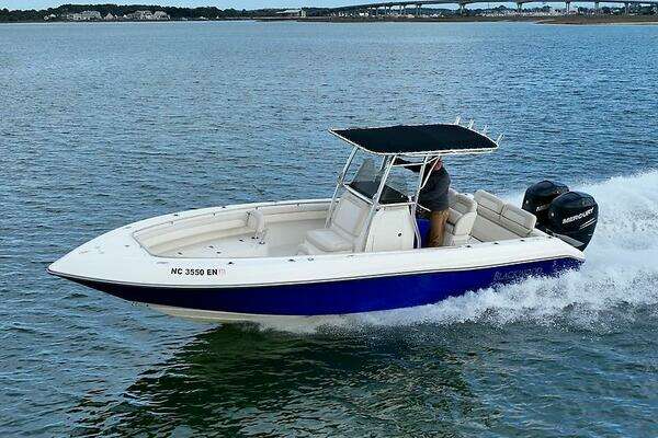 Photo of the 2012 Blackwood 27