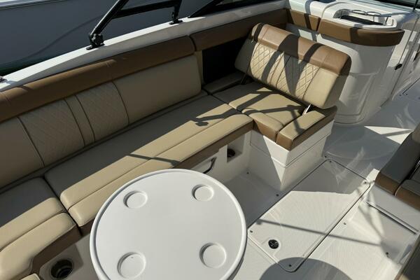 27ft Sea Ray Yacht For Sale