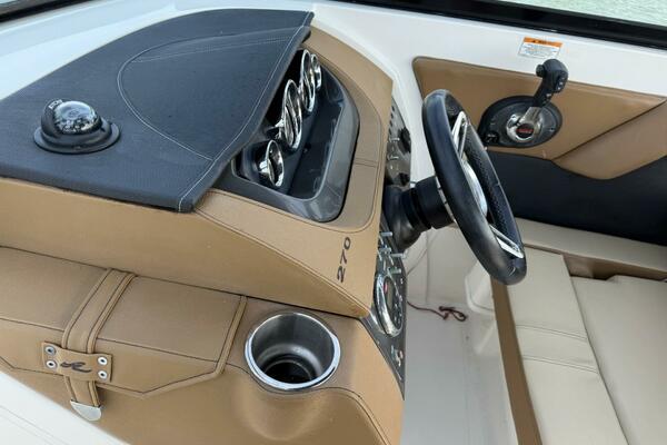 27ft Sea Ray Yacht For Sale