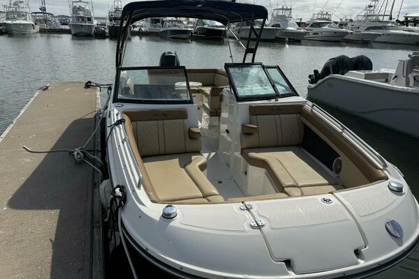 27ft Sea Ray Yacht For Sale