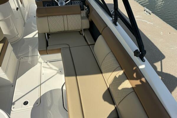 27ft Sea Ray Yacht For Sale