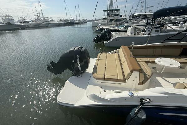 27ft Sea Ray Yacht For Sale
