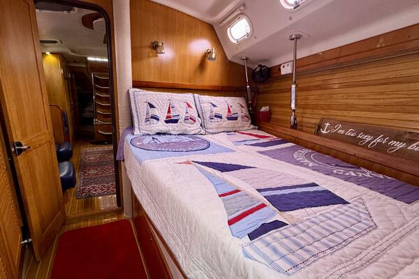 Hale Moana 47ft Catalina Yacht For Sale