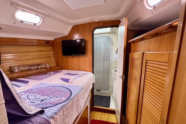 Hale Moana 47ft Catalina Yacht For Sale