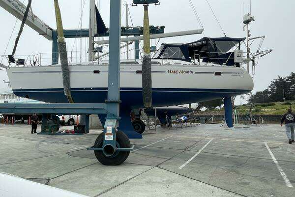 Catalina 470 Yacht For Sale