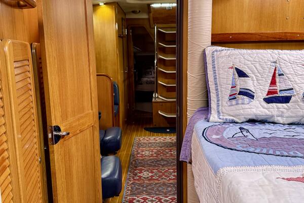 Hale Moana 47ft Catalina Yacht For Sale