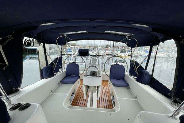 Catalina 470 Yacht For Sale