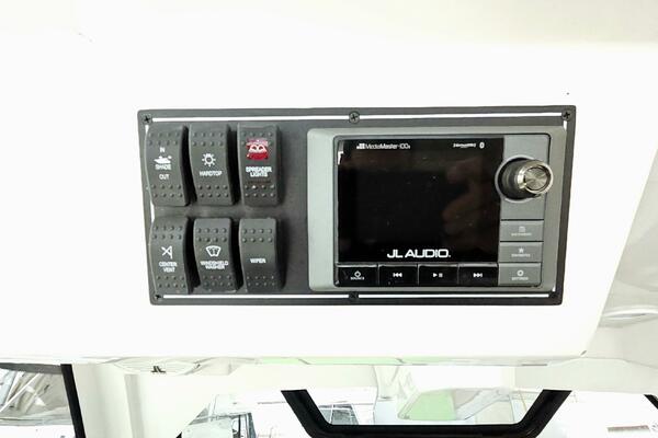 32ft Pursuit Yacht For Sale