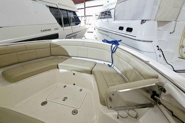 32ft Pursuit Yacht For Sale