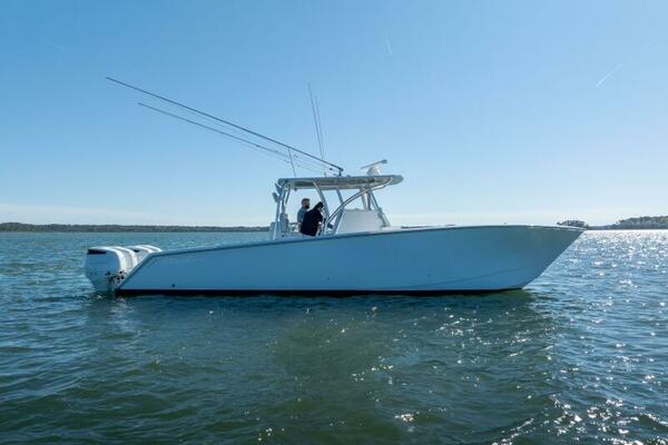 SeaHunter 38 Reel Escape- Profile