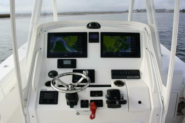 Regulator 34 Perchy- Helm