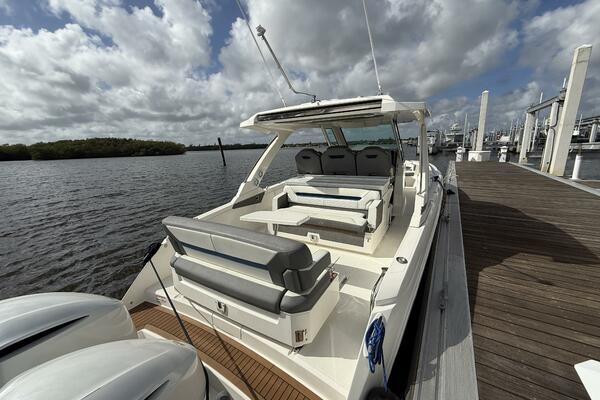 34ft Tiara Sport Yacht For Sale