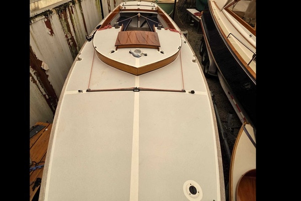 HOPE  26ft Herreshoff Yacht For Sale