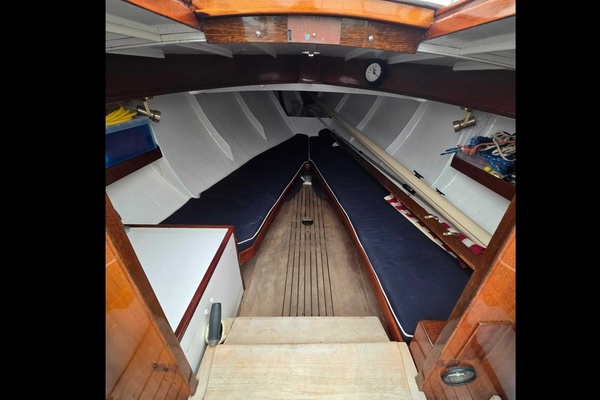 HOPE  26ft Herreshoff Yacht For Sale