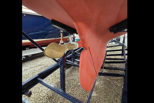 HOPE  26ft Herreshoff Yacht For Sale