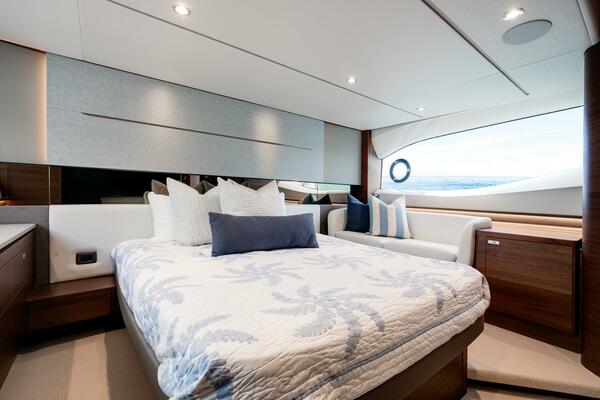 Princess V55 - Mermoo Too - Stateroom