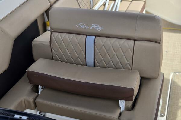 Cool Change 27ft Sea Ray Yacht For Sale