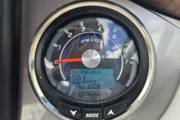 Cool Change 27ft Sea Ray Yacht For Sale