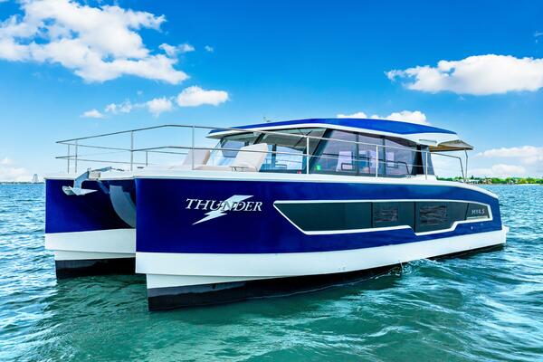 2021 Fountaine Pajot MY4.S - Profile