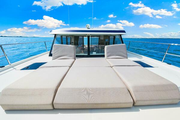 2021 Fountaine Pajot MY4.S - Foredeck
