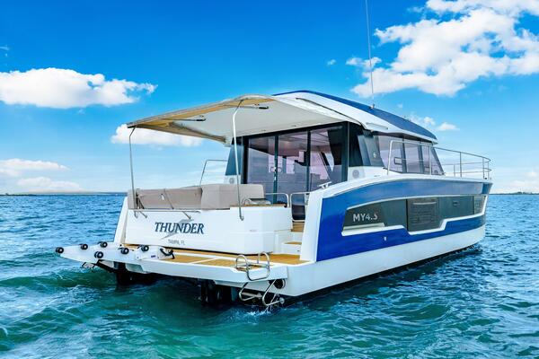 2021 Fountaine Pajot MY4.S - Profile 