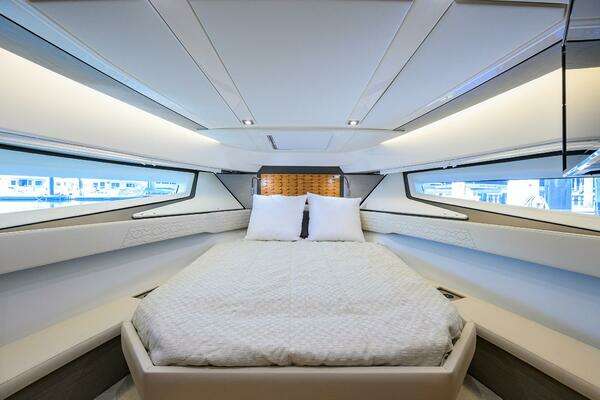 2022 Tiara Yachts 43