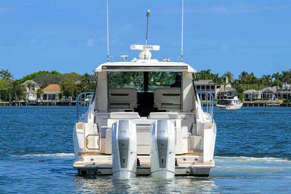 2022 Tiara Yachts 43