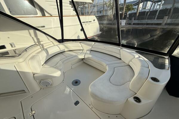 56ft Cruisers Yachts Yacht For Sale