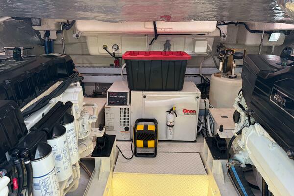 56ft Cruisers Yachts Yacht For Sale