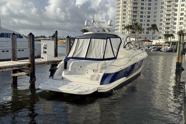 56ft Cruisers Yachts Yacht For Sale