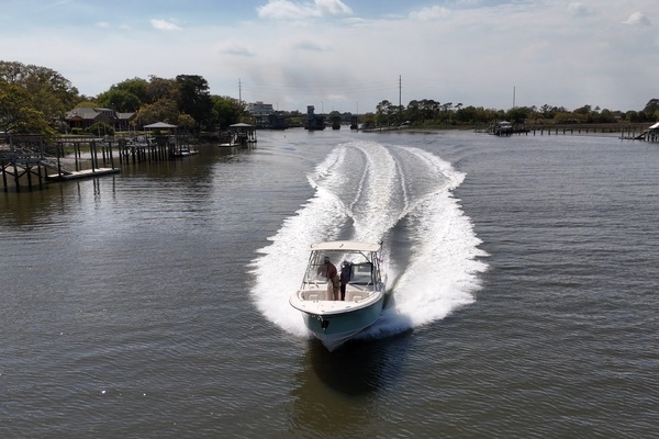 Photo of the 2018 Grady-White 