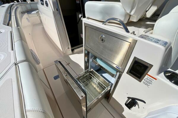 Pursuit 38 - PERSEVERANCE - Refrigerator 