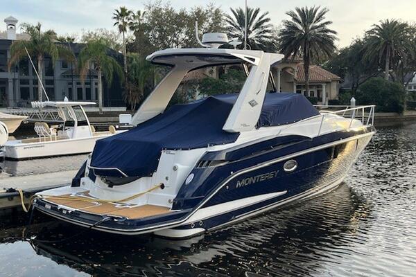 New Year 33ft Monterey Yacht For Sale