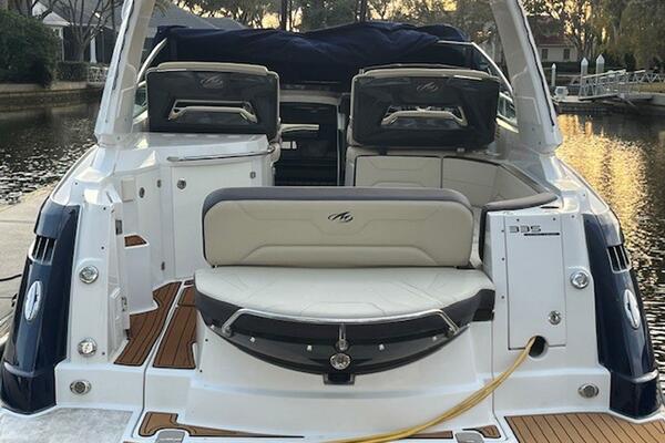 New Year 33ft Monterey Yacht For Sale