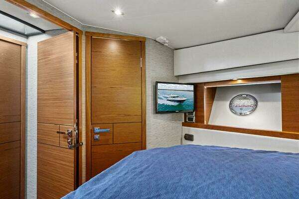 2018 Tiara Yachts 44