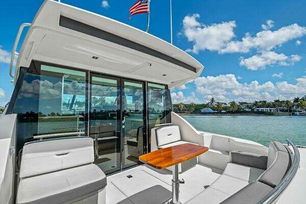 2018 Tiara Yachts 44