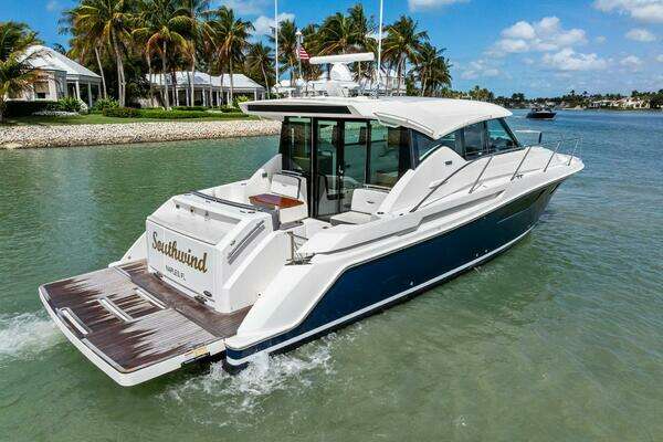 2018 Tiara Yachts 44
