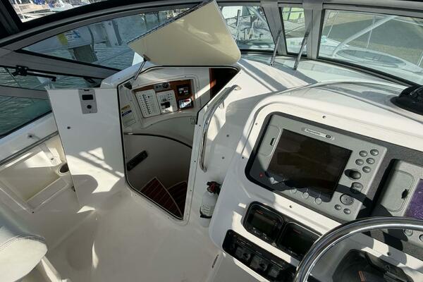 RUTHIE B 32ft Century Yacht For Sale