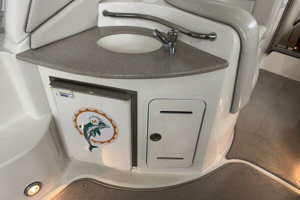 32ft Sea Ray Yacht For Sale