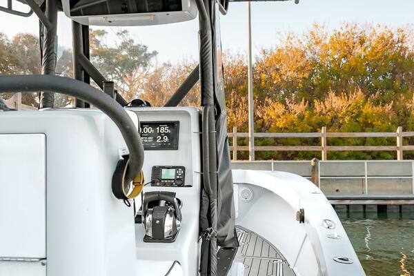 29ft SeaVee Yacht For Sale