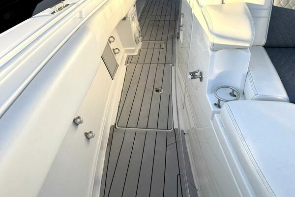 FANSEA PANTZ 39ft HCB Yacht For Sale