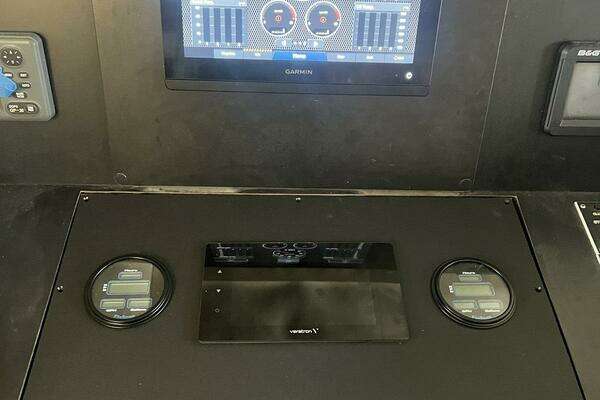 Broward Custom Extended Yacht For Sale