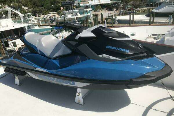 Broward Custom Extended Yacht For Sale