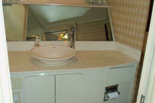 Broward Custom Extended Yacht For Sale